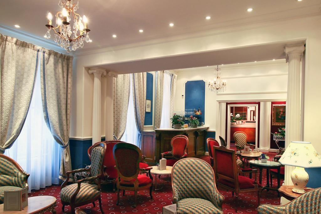 Hotel D'Etigny Bagneres-de-Luchon Exterior photo
