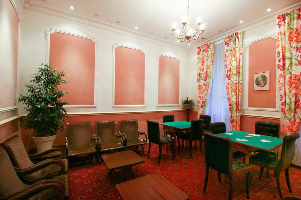 Hotel D'Etigny Bagneres-de-Luchon Exterior photo