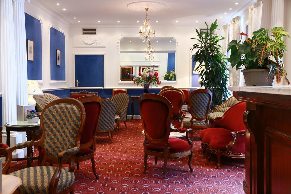 Hotel D'Etigny Bagneres-de-Luchon Exterior photo